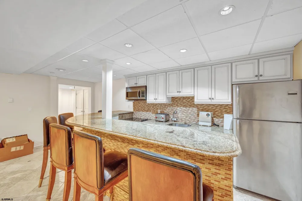 44 Monet Dr Mays Landing, NJ 08330