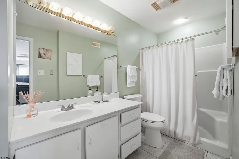 50 Trotters Galloway Township, NJ 08205
