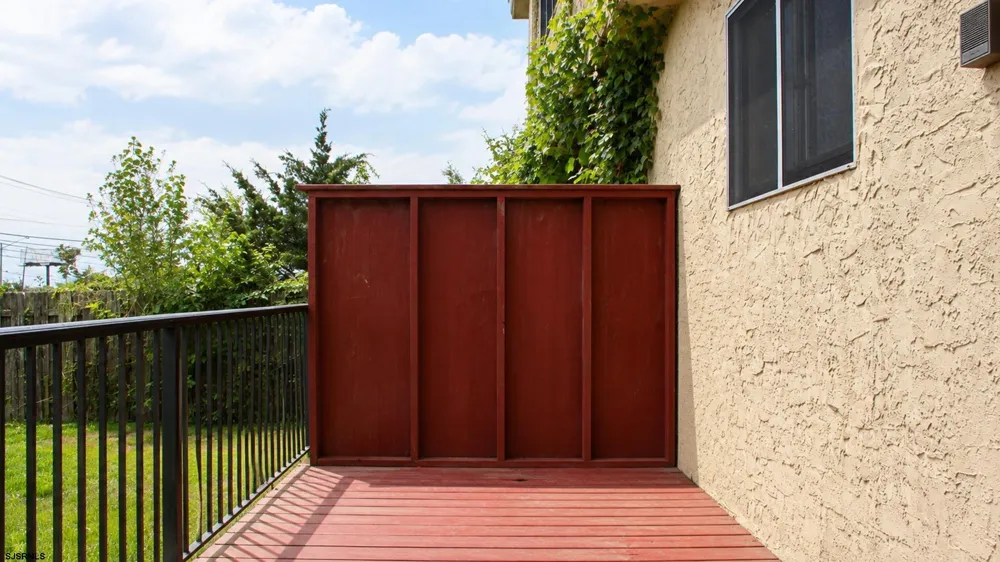 18 Empire Dr Egg Harbor Township, NJ 08232