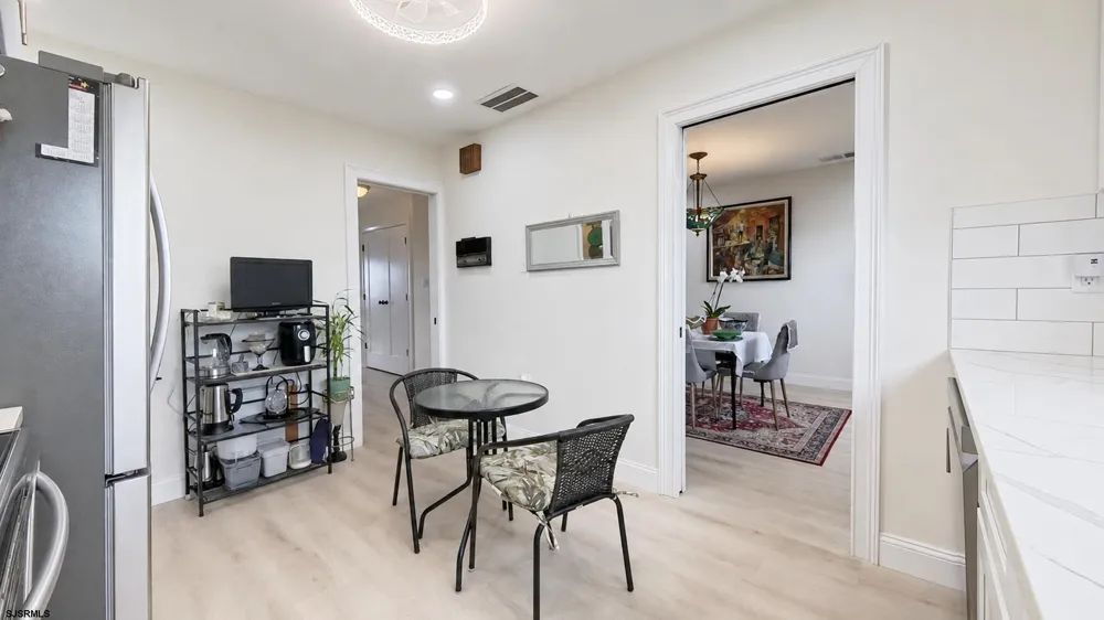 18 Empire Dr Egg Harbor Township, NJ 08232