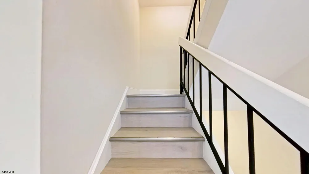 18 Empire Dr Egg Harbor Township, NJ 08232