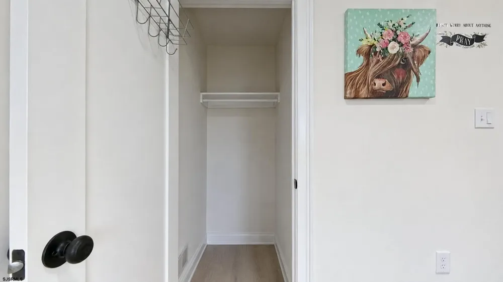 18 Empire Dr Egg Harbor Township, NJ 08232