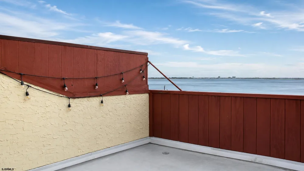 18 Empire Dr Egg Harbor Township, NJ 08232