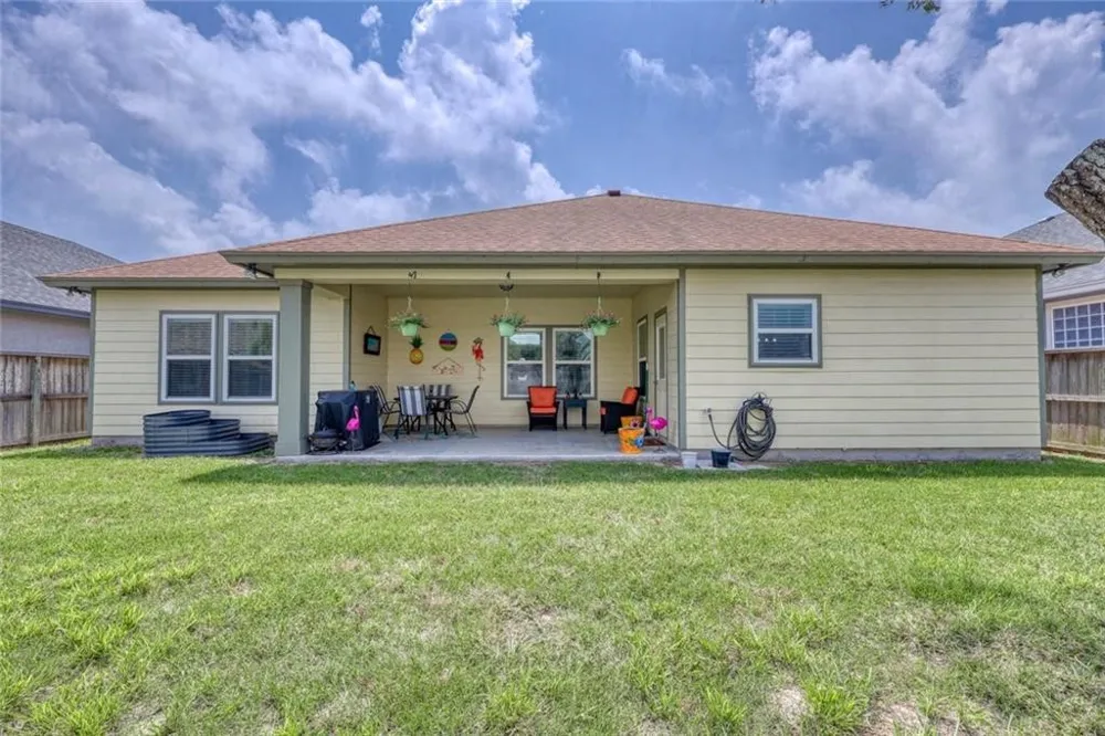3041 Saint Eustatius Way Corpus Christi, TX 78418