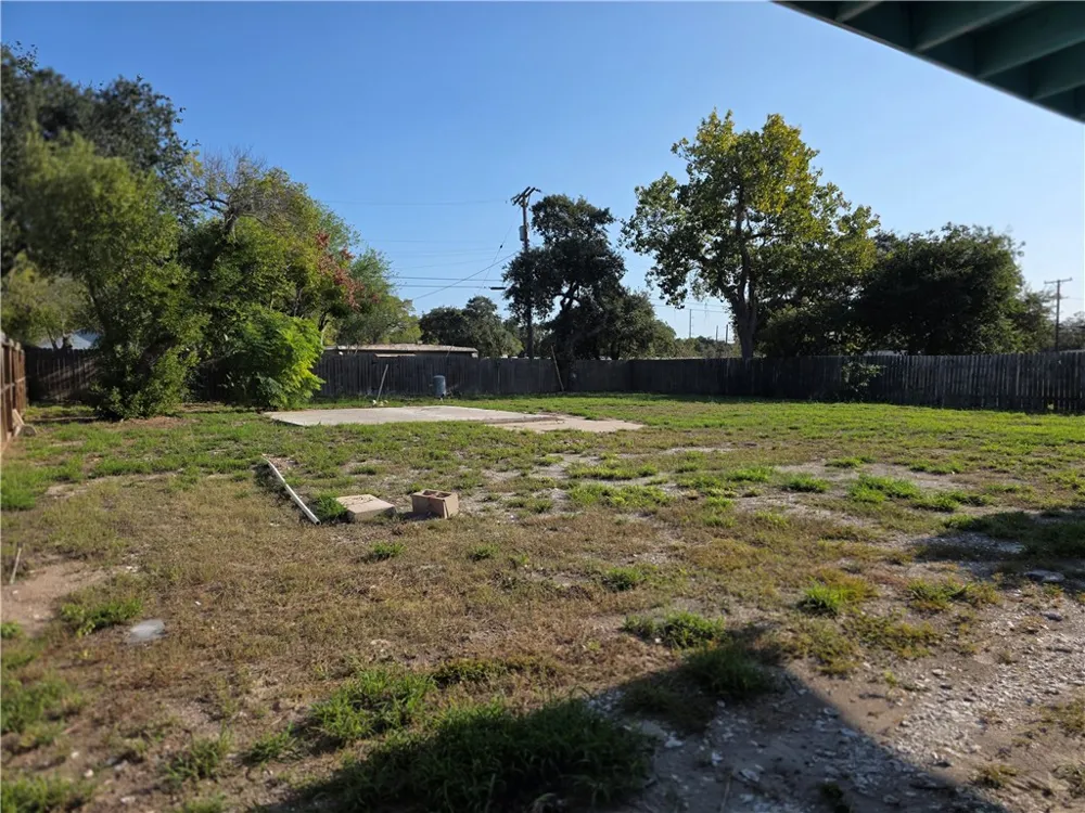 325 S Saunders Street Aransas Pass, TX 78336