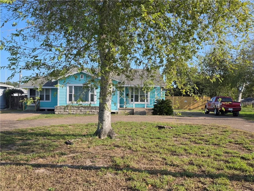 325 S Saunders Street Aransas Pass, TX 78336