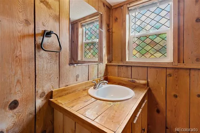 720 W Northwoods Drive Woodland Park, CO 80863