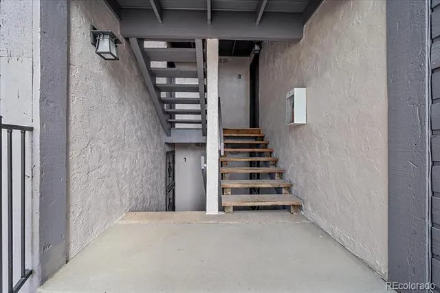 9727 E Peakview Avenue #A1 Englewood, CO 80111
