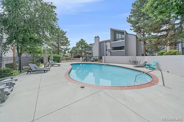 9727 E Peakview Avenue #A1 Englewood, CO 80111