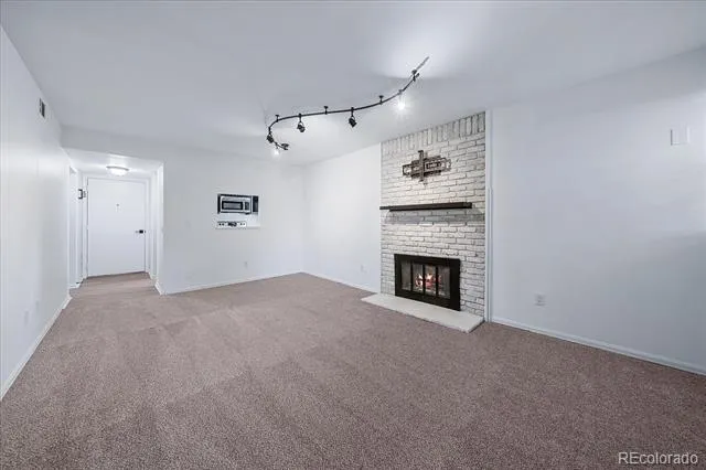 9727 E Peakview Avenue #A1 Englewood, CO 80111