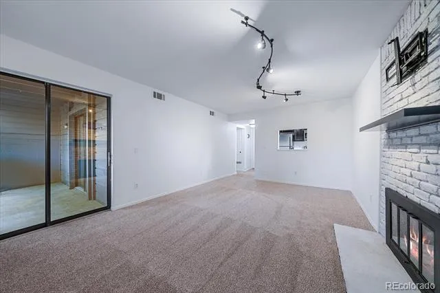 9727 E Peakview Avenue #A1 Englewood, CO 80111