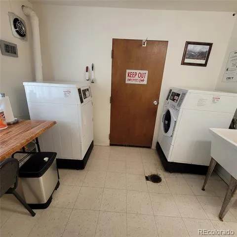 755 S Clinton Street #6B Denver, CO 80247