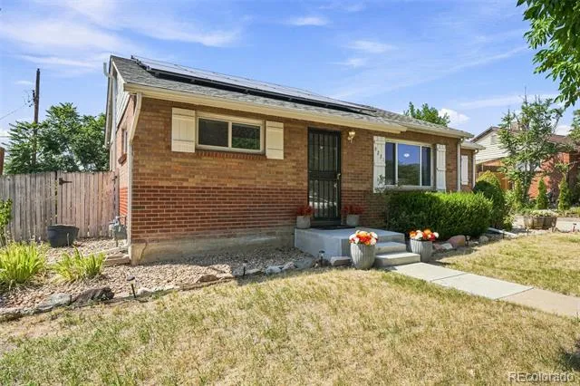9231 Clayton Street Thornton, CO 80229