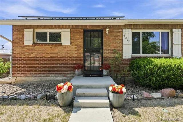 9231 Clayton Street Thornton, CO 80229