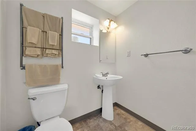 625 E 1st Street Akron, CO 80720
