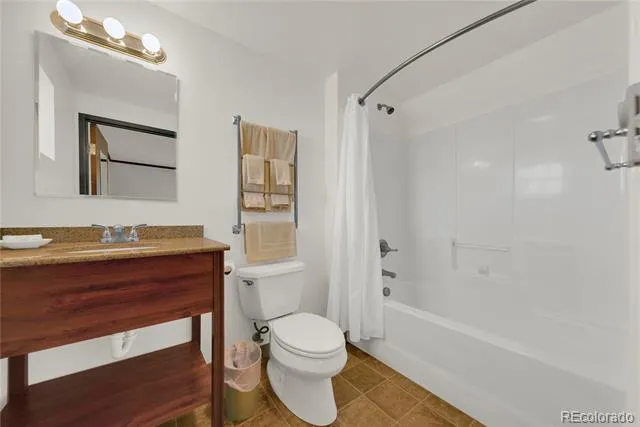 625 E 1st Street Akron, CO 80720