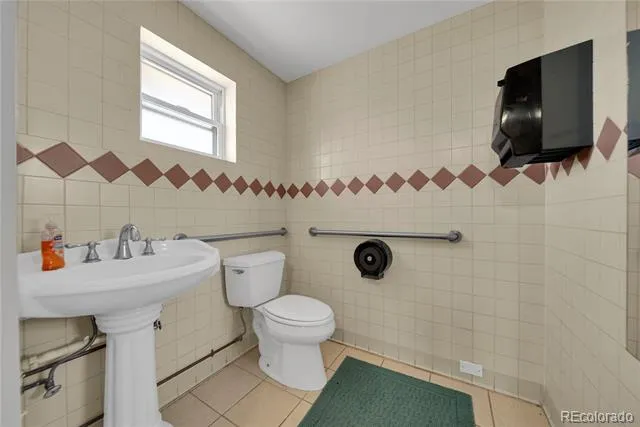 625 E 1st Street Akron, CO 80720