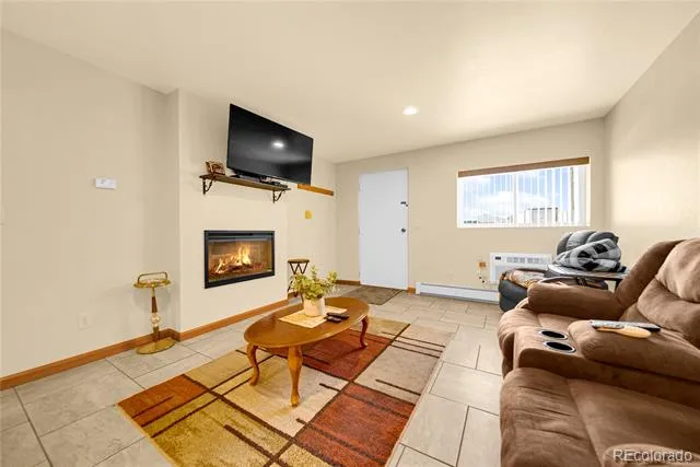 60 Hickory Avenue Akron, CO 80720