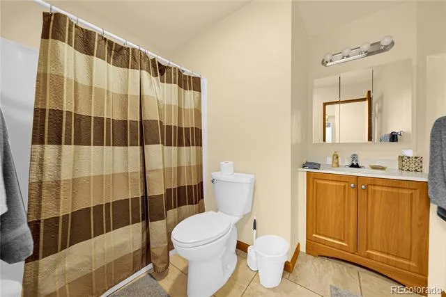 60 Hickory Avenue Akron, CO 80720