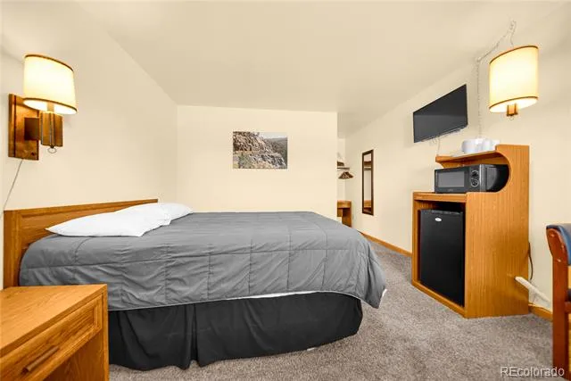 60 Hickory Avenue Akron, CO 80720