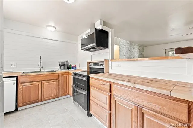 8170 Stuart Street Westminster, CO 80031