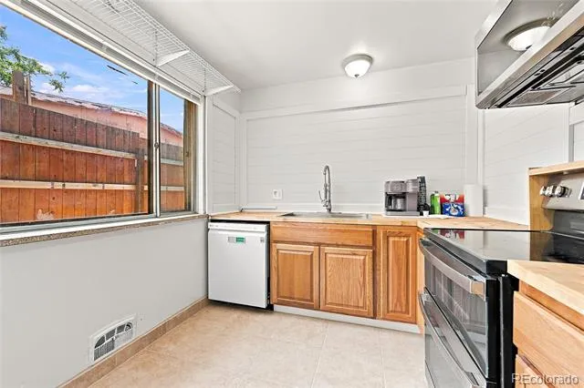 8170 Stuart Street Westminster, CO 80031