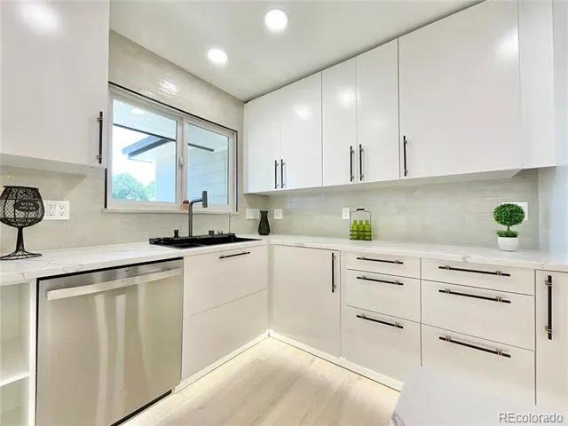 1455 S Hoyt Street Lakewood, CO 80232