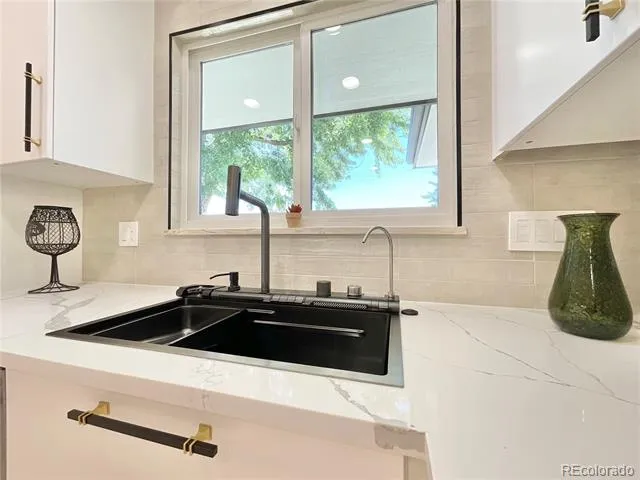 1455 S Hoyt Street Lakewood, CO 80232