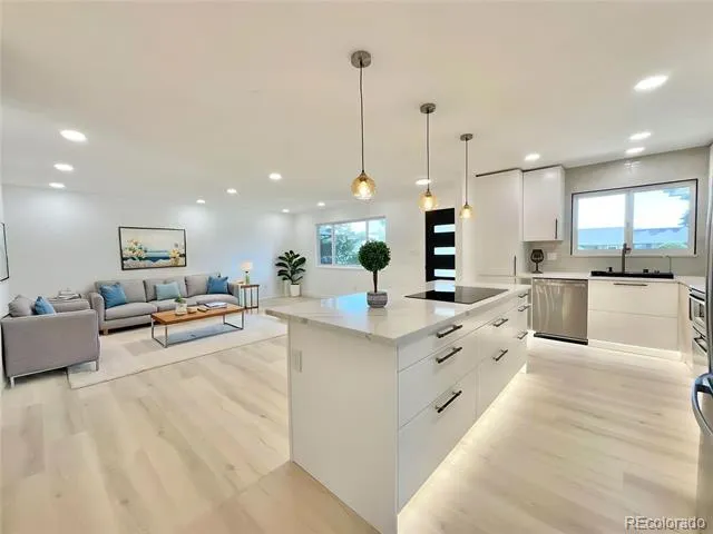 1455 S Hoyt Street Lakewood, CO 80232