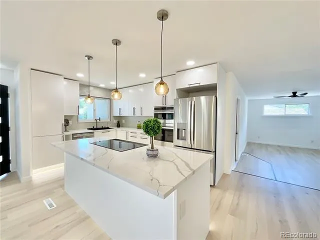 1455 S Hoyt Street Lakewood, CO 80232