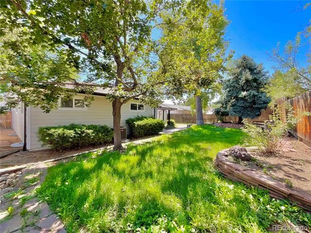 1455 S Hoyt Street Lakewood, CO 80232