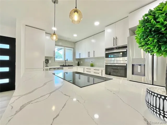 1455 S Hoyt Street Lakewood, CO 80232
