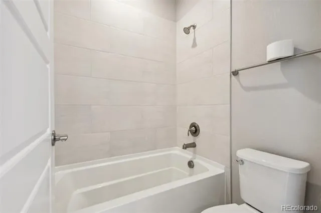 248 Hampshire Lane Castle Pines, CO 80108