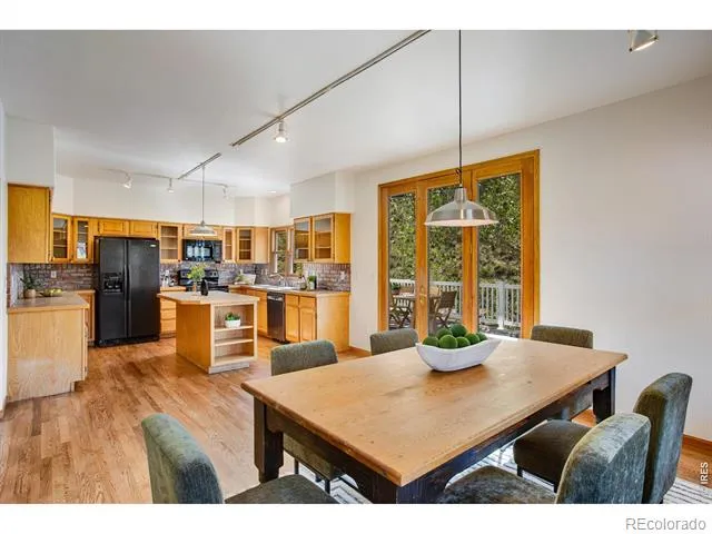 9 Eagle Nest Lane Lyons, CO 80540