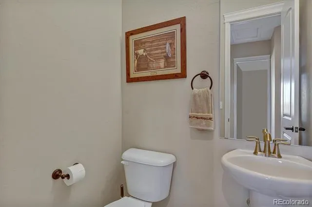 247 S County Road 145 Strasburg, CO 80136