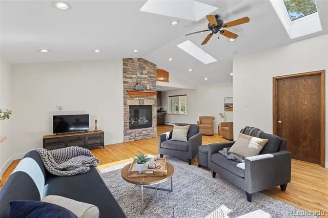 6650 S Billings Way Centennial, CO 80111