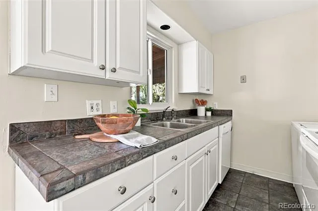 3031 S Glencoe Street Denver, CO 80222
