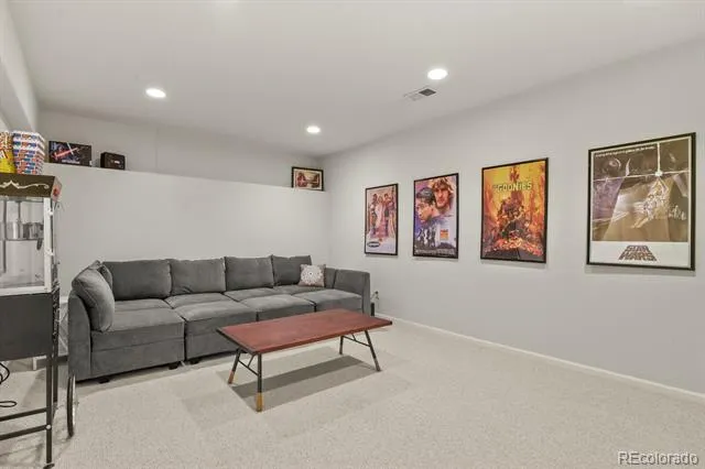 18093 E Alamo Drive Centennial, CO 80015
