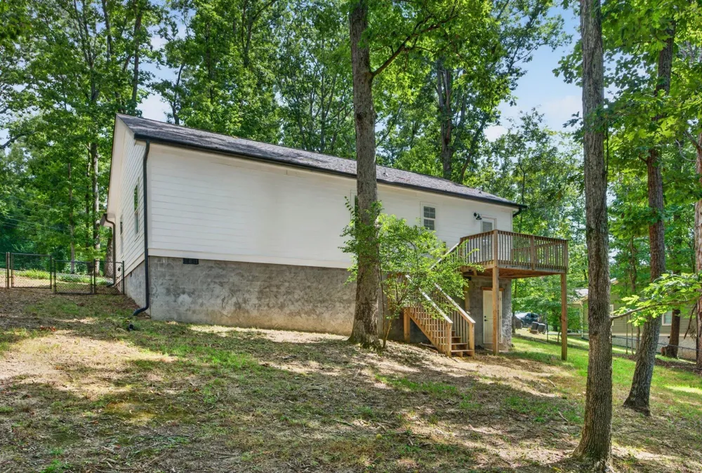 184 Middle Road Lookout Mountain, GA 30750