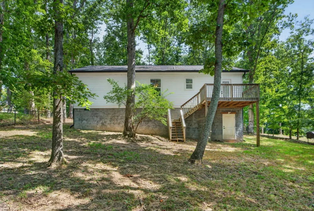 184 Middle Road Lookout Mountain, GA 30750