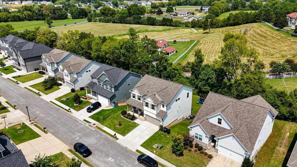 9876 Haven Port Lane Ooltewah, TN 37363