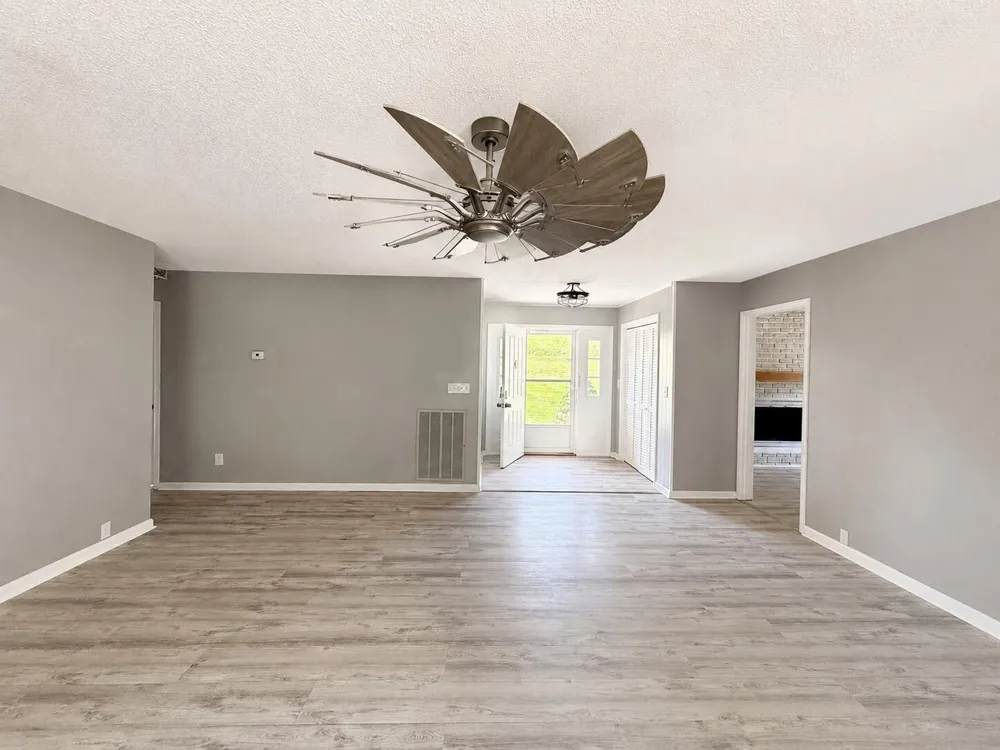 1329 Cloverdale Drive Hixson, TN 37343