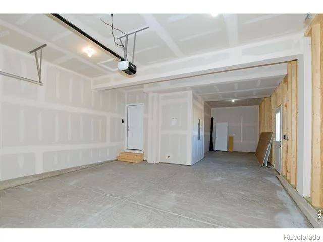1039 Crown Sparrow Street Johnstown, CO 80534