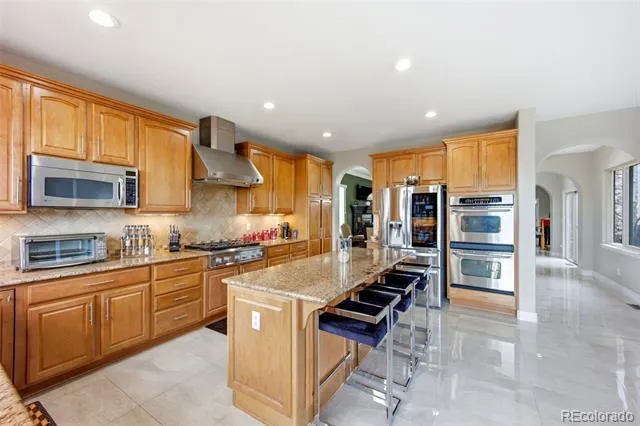 2526 Eastview Drive Castle Rock, CO 80104