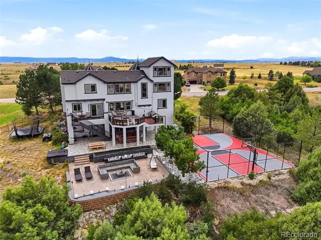 2526 Eastview Drive Castle Rock, CO 80104