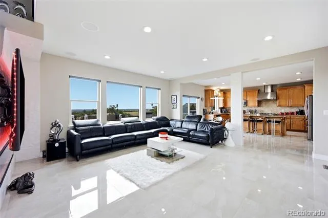 2526 Eastview Drive Castle Rock, CO 80104