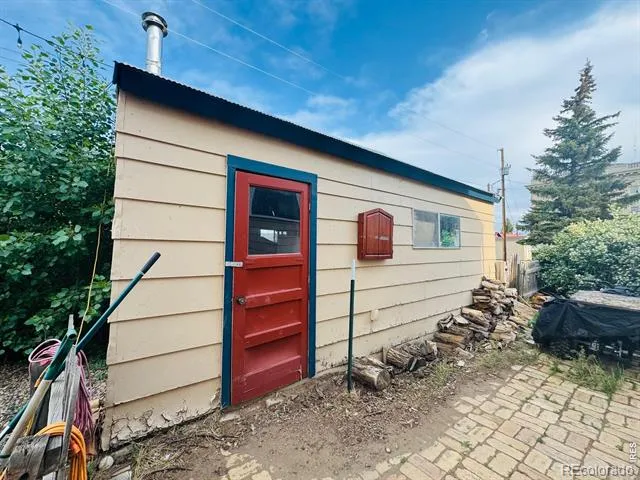 432 LaFever Street Walden, CO 80480