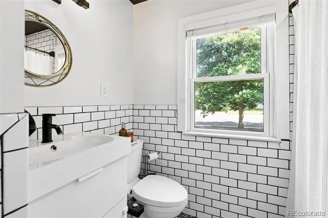1361 S Glencoe Street Denver, CO 80222