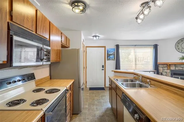 4266 S Eldridge Street #101 Morrison, CO 80465