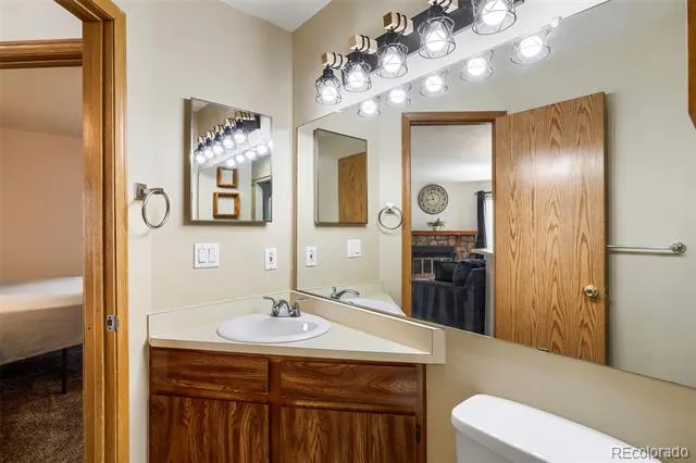 4266 S Eldridge Street #101 Morrison, CO 80465